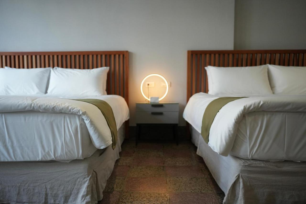 璿 旅 Syuan Hotel Tainan Buitenkant foto