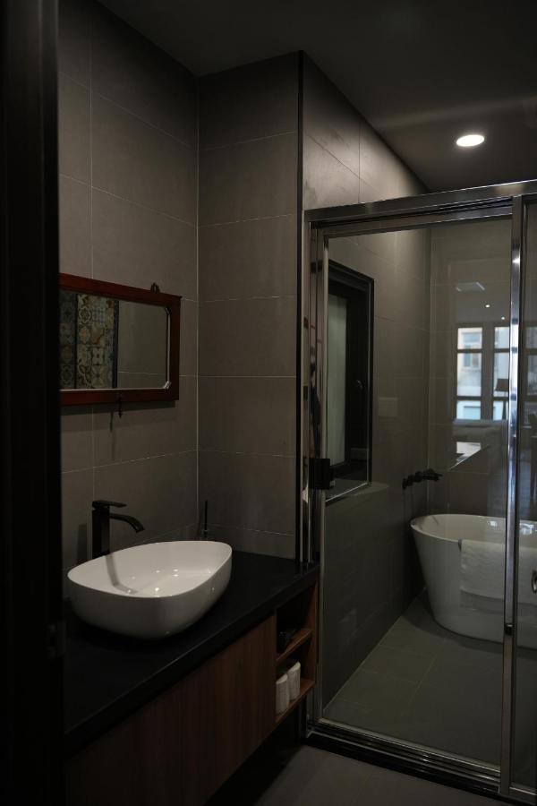 璿 旅 Syuan Hotel Tainan Buitenkant foto